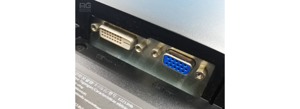 مانیتور استوک Dell E2213HB 22inch